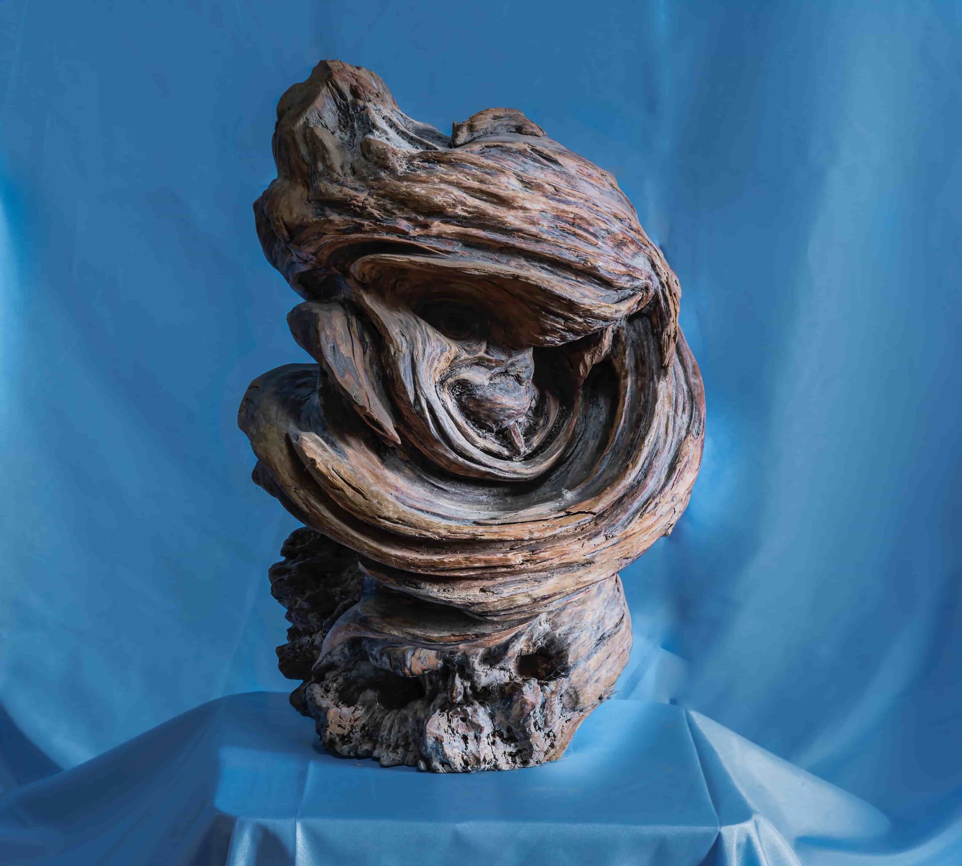 根读艺术作品回响主图